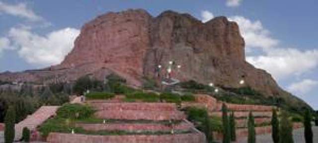انسداد مسیرهای دسترسی به پارک کوهستانی صفه در آستانه سه‌شنبه پایانی سال