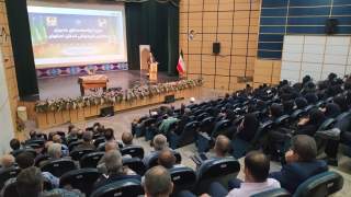 نگاه تربیتی ما به مدارس دولتی و غیردولتی استان اصفهان تفاوت نمی‌کند/ حکمرانی آموزش و پرورش پررنگ‌تر شود